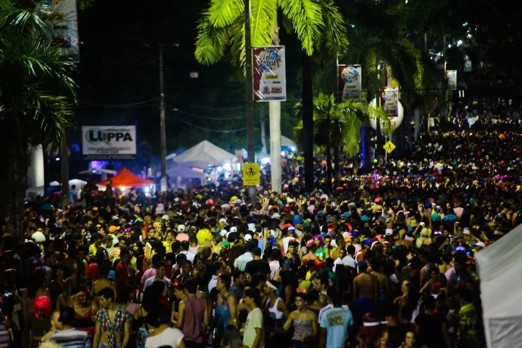 Bloco Virgens de Tambaú anima as prévias carnavalescas de João Pessoa neste domingo